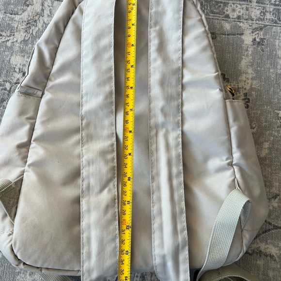 Small Hershel Backpack - Picture 3 of 4